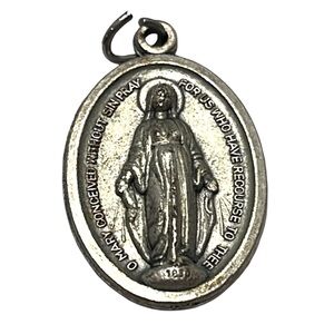 Vintage Religious St Mary Medal Pre owned